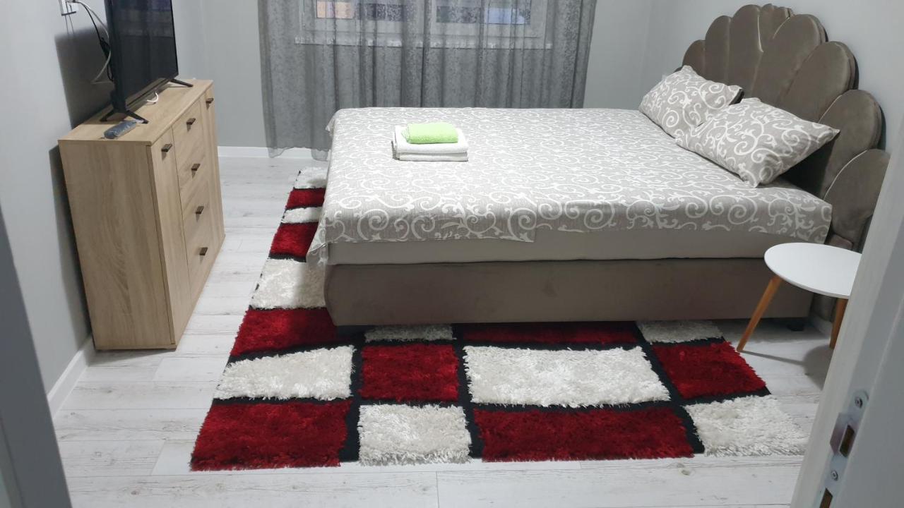 אפרטהוטל Ni Apartman Sweet Dreams 2 מראה חיצוני תמונה